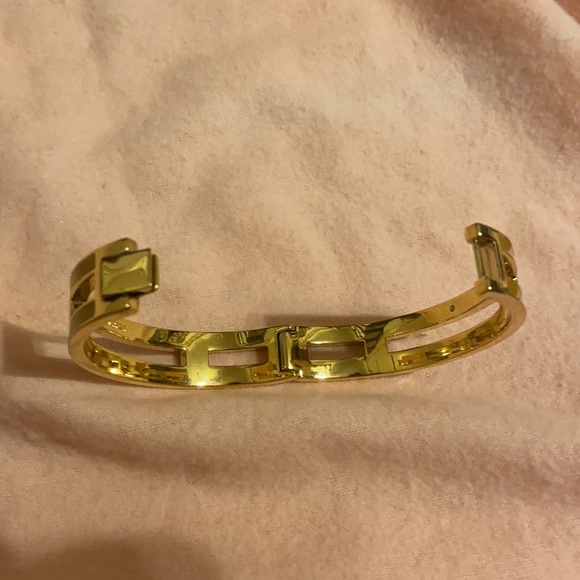 J.Crew BRACELET Yellow Enamel cuff Bangle Bracelet Preppy Minimalist Glamour - Picture 6 of 6